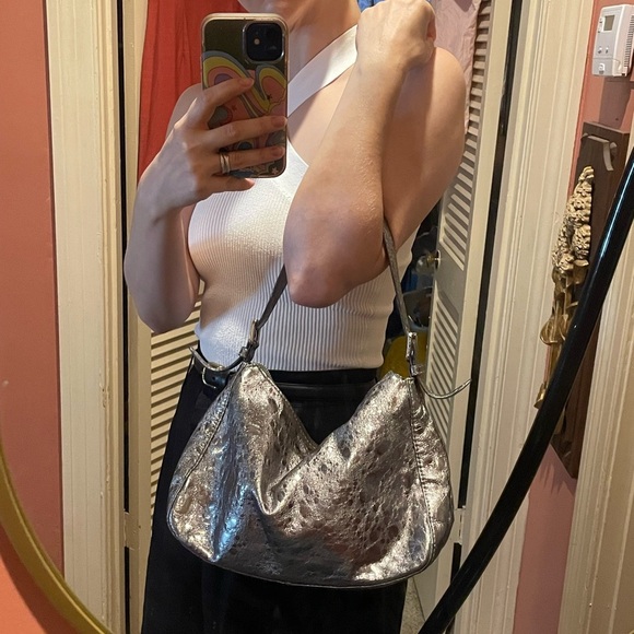 Textured metallic silver Michael by Michael Kors shoulder bag y2k 90s vibes - Picture 9 of 9